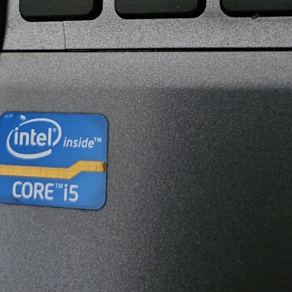 Acer laptop 15.6" Intel core i5 - Picture 2 of 5